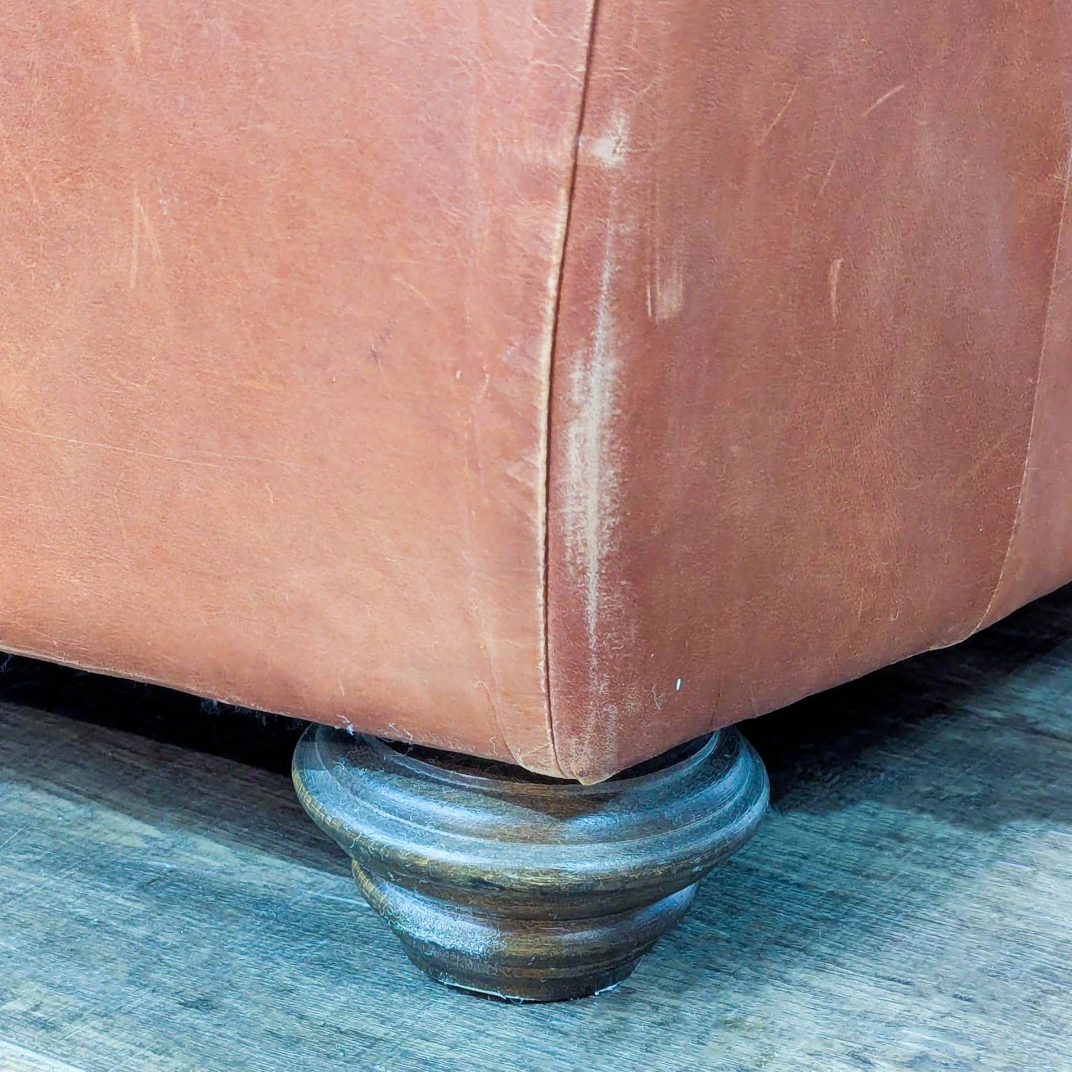 Classic 3-Seat Leather Couch - image-7