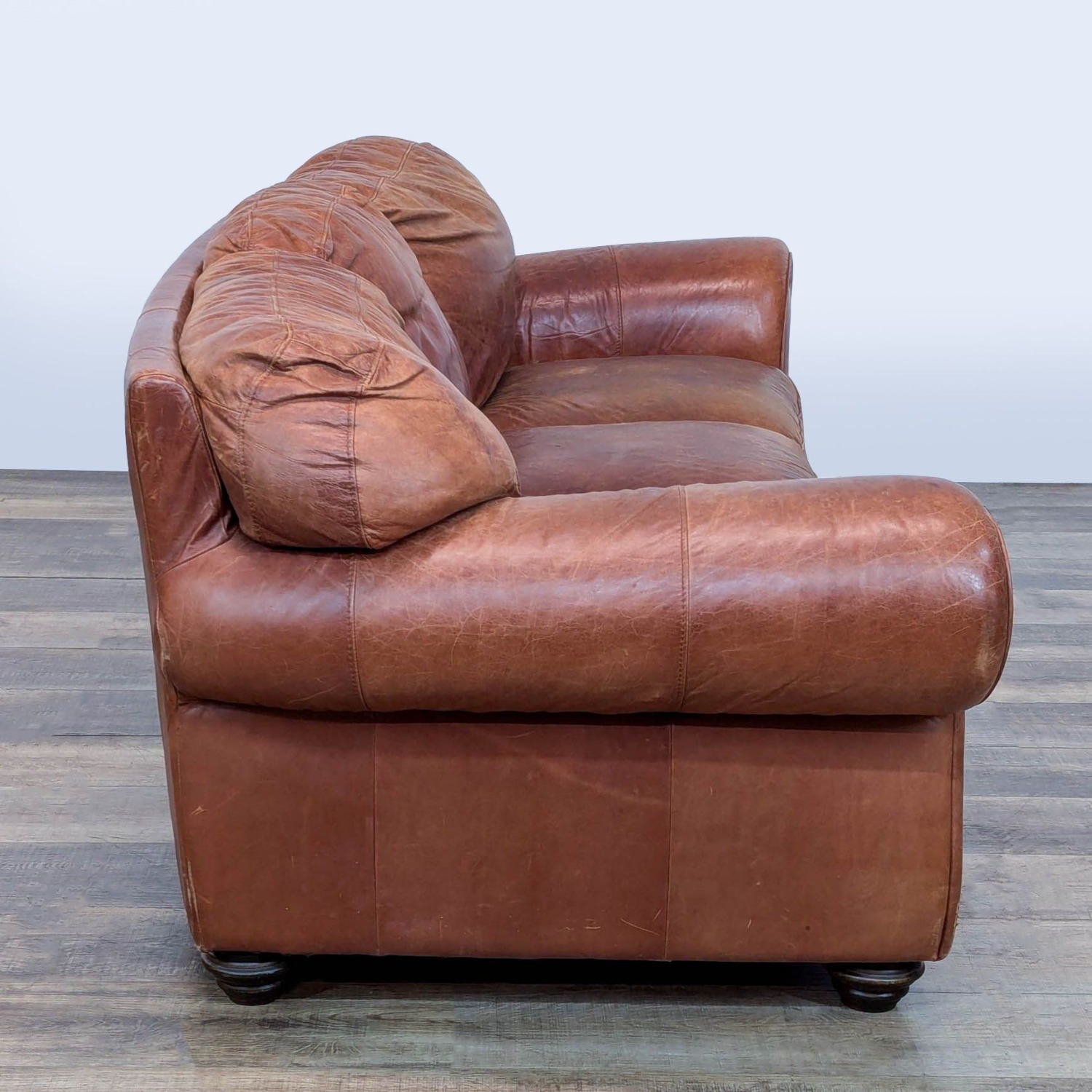 Classic 3-Seat Leather Couch - image-3