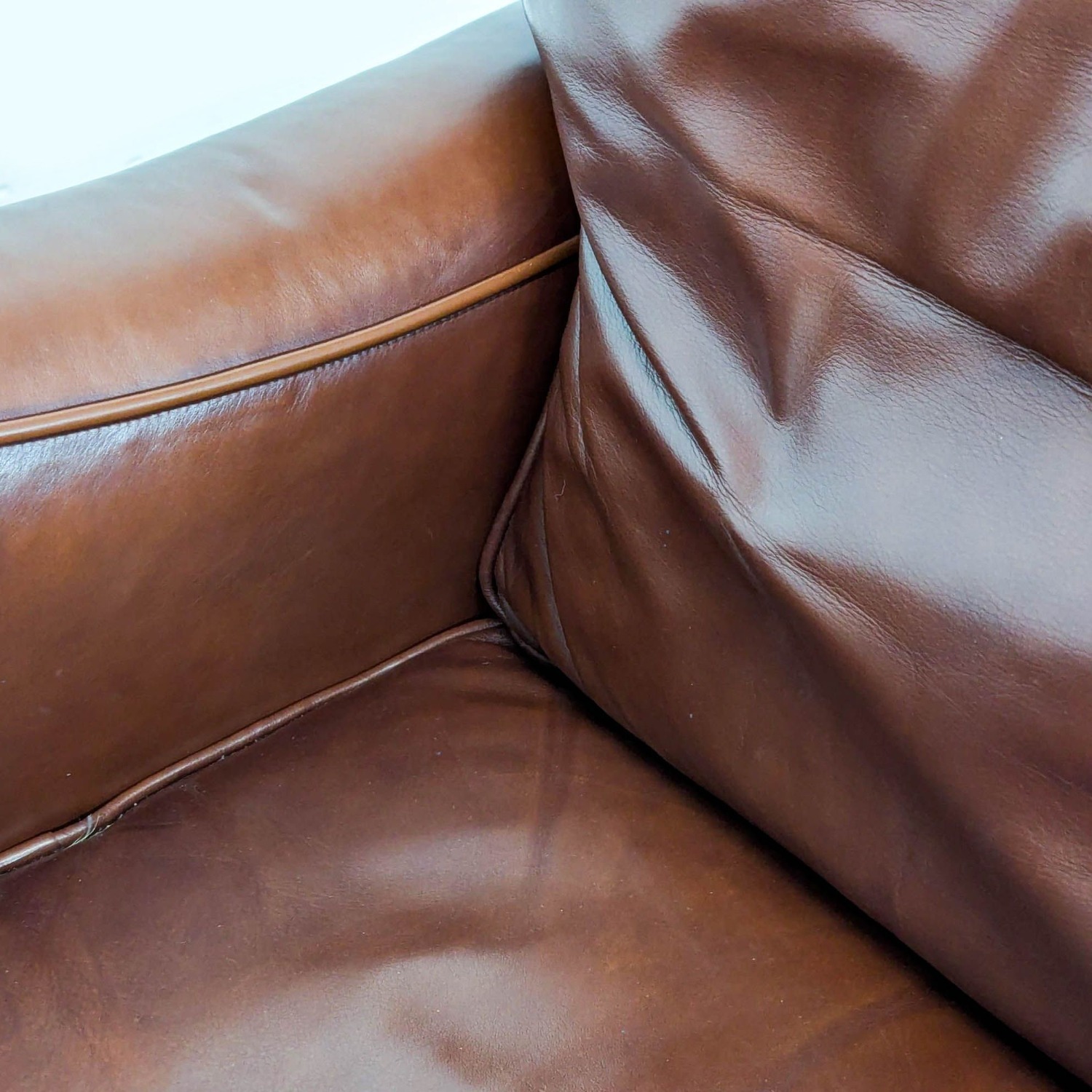 Motioncraft Classic Leather Recliner - image-7