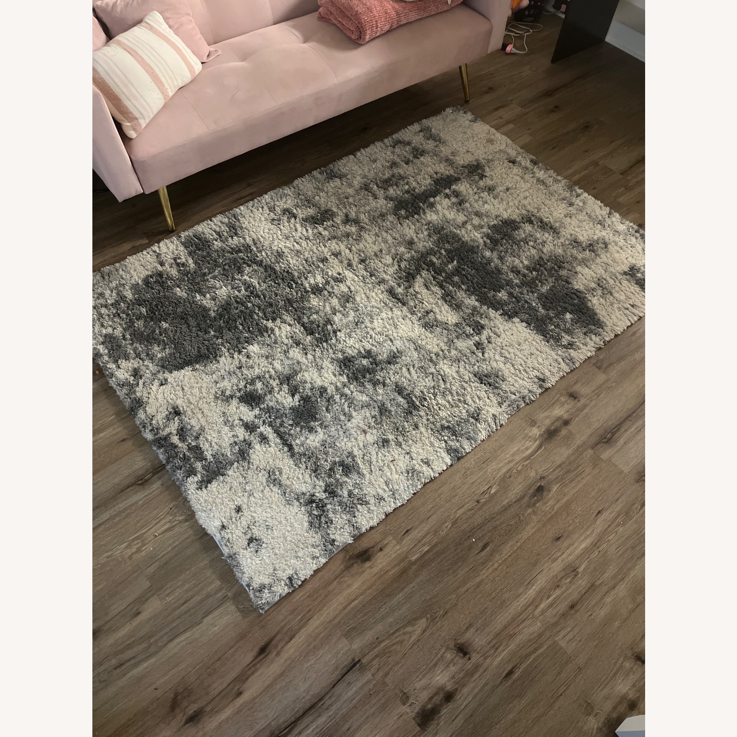Shaggy Area Rug - image-2
