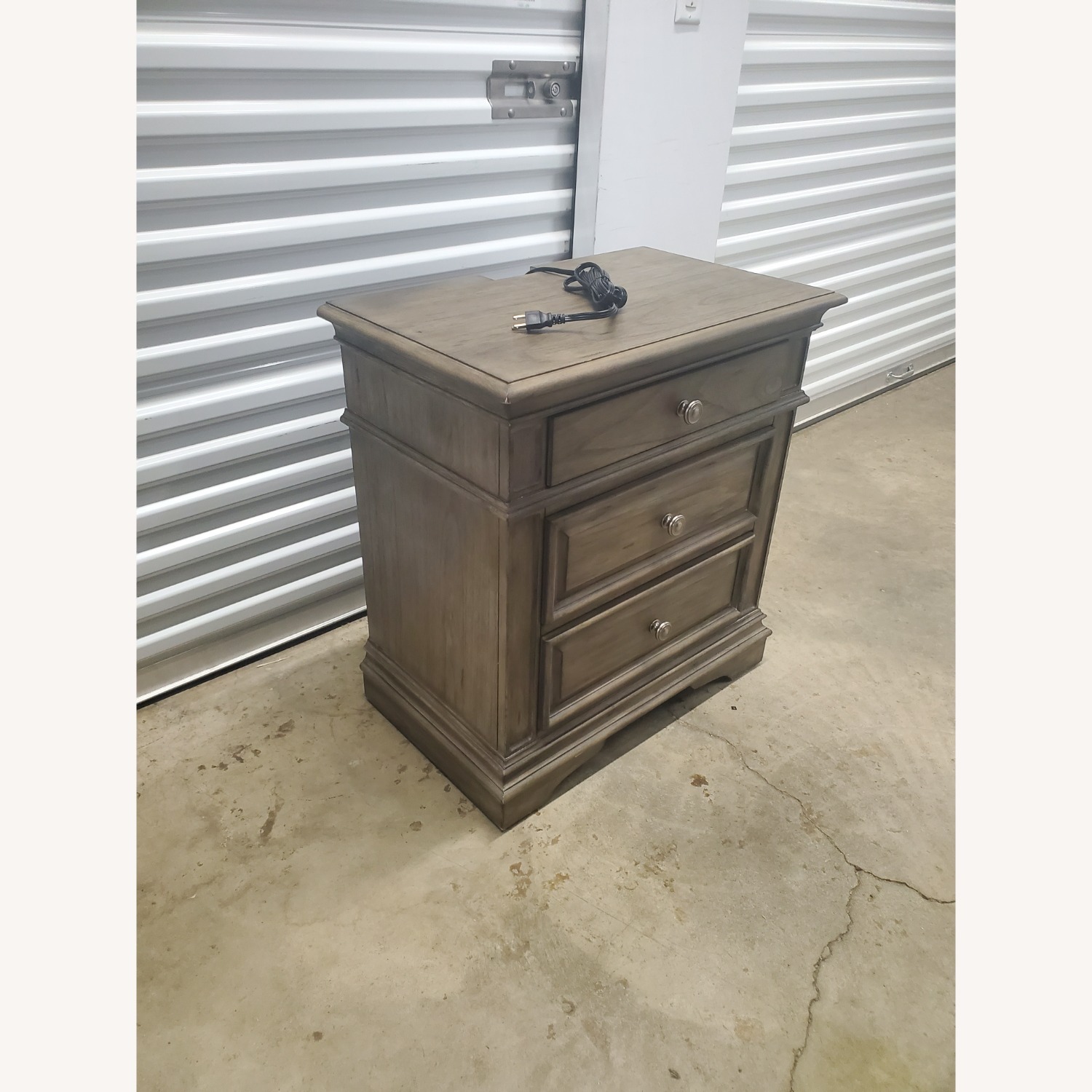 Steve Silver Highland Park Nightstand  - image-2