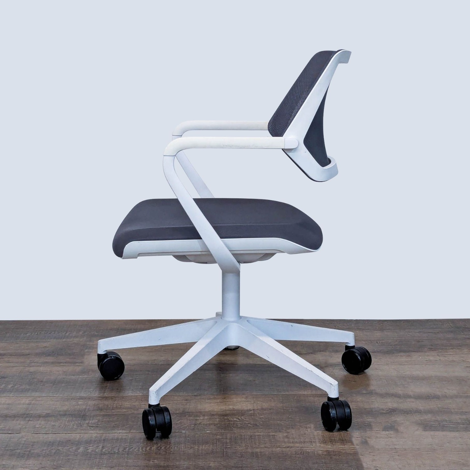 Steelcase QiVi Collaboration Chair - image-5