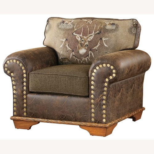 Used Marshfield Whitetail Ridge Chair  for sale on AptDeco