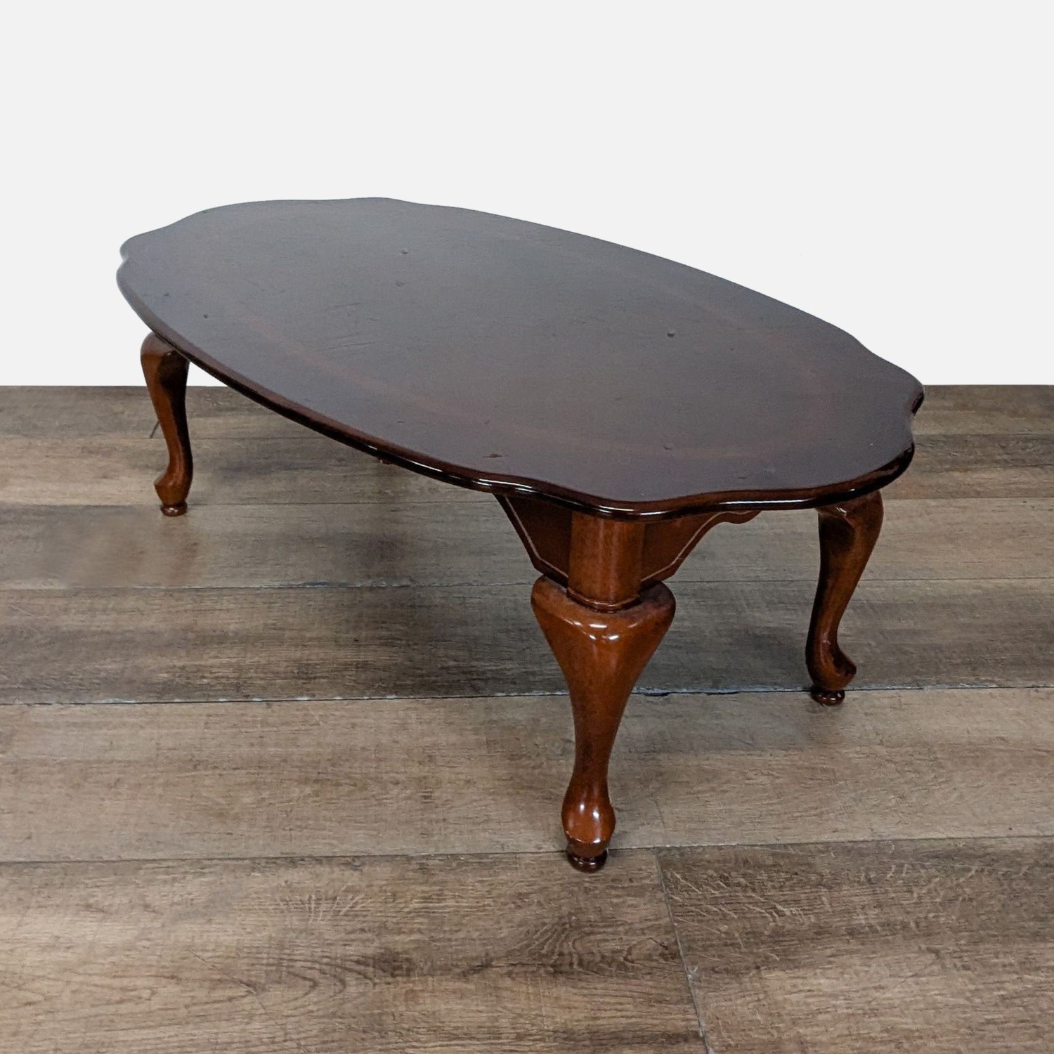 Traditional Oval Wood Coffee Table	 - image-4