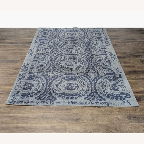 Used Pottery Barn Bosworth Wool Area Rug 8' x 10' for sale on AptDeco