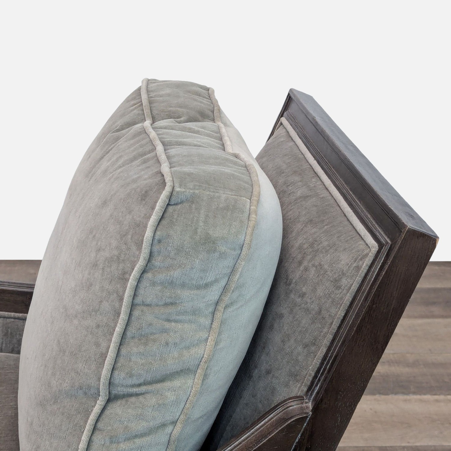 Universal Furniture Prescott Crosspoint Accent Chair - image-7