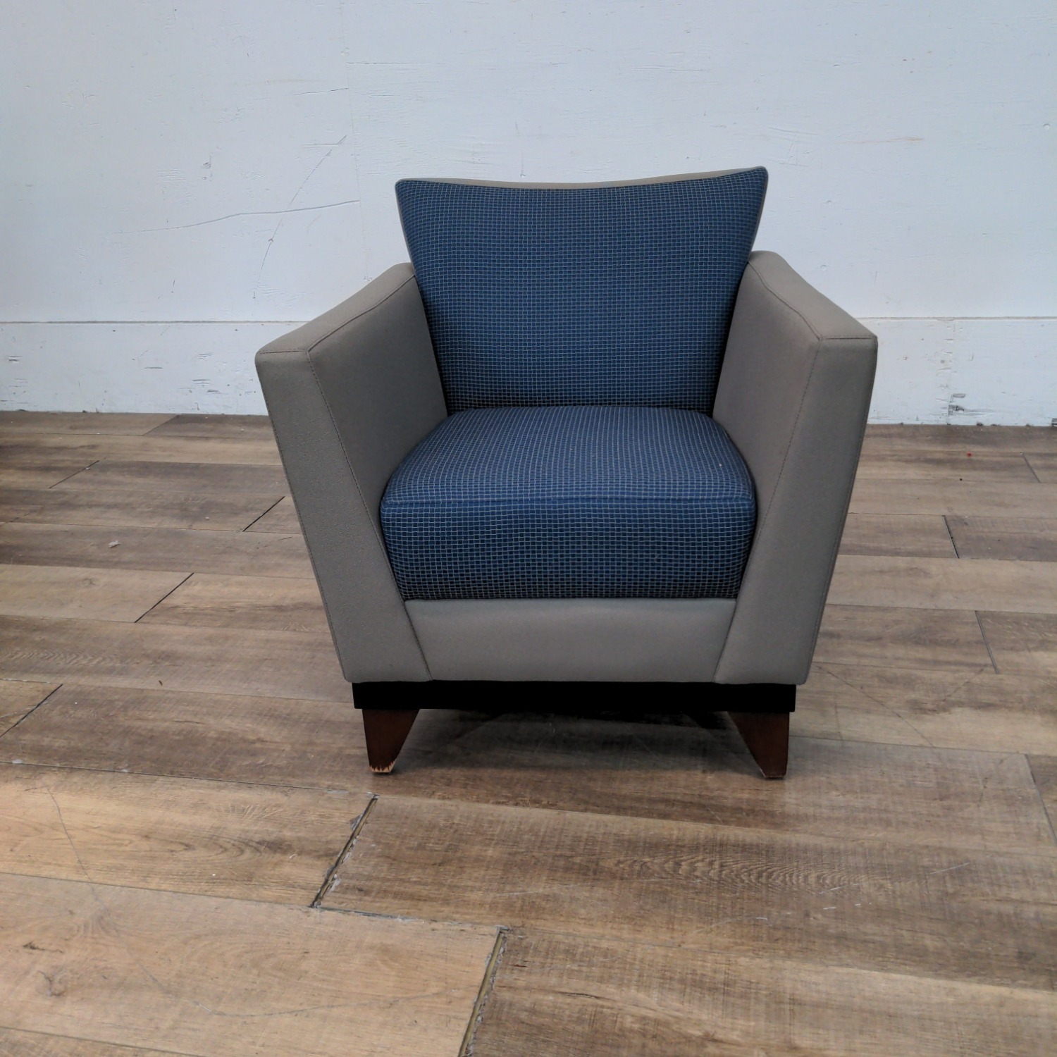 Huddle Commercial Grade Office Chair by Arcadia  - image-1