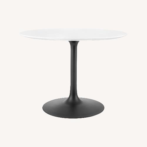 Used Modway Lippa Mid-Century Modern 40" Round Artificial Marble Dining Table  for sale on AptDeco