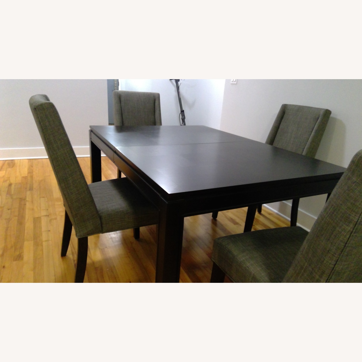 Logan 5-pc Dining Set - image-9