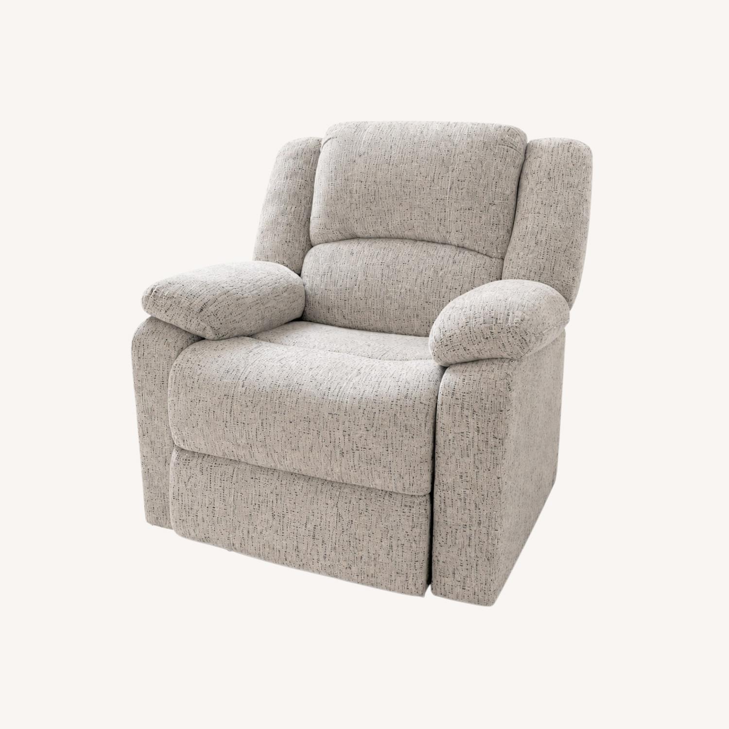 Wade Logan Albrah Light Gray Fabric Wide Recliner - image-0