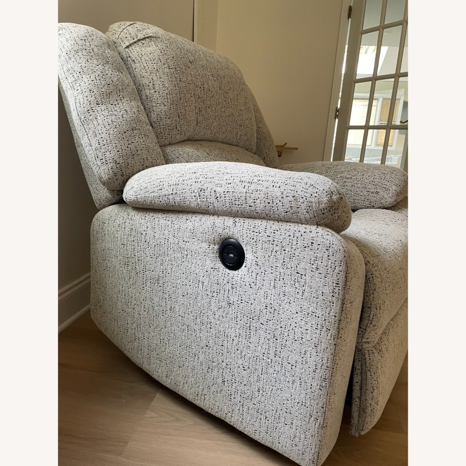 Wade Logan Albrah Light Gray Fabric Wide Recliner - image-2