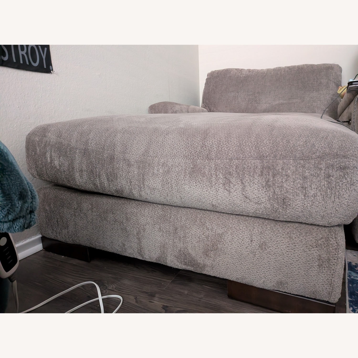 Light Gray Chaise Lounge - image-3