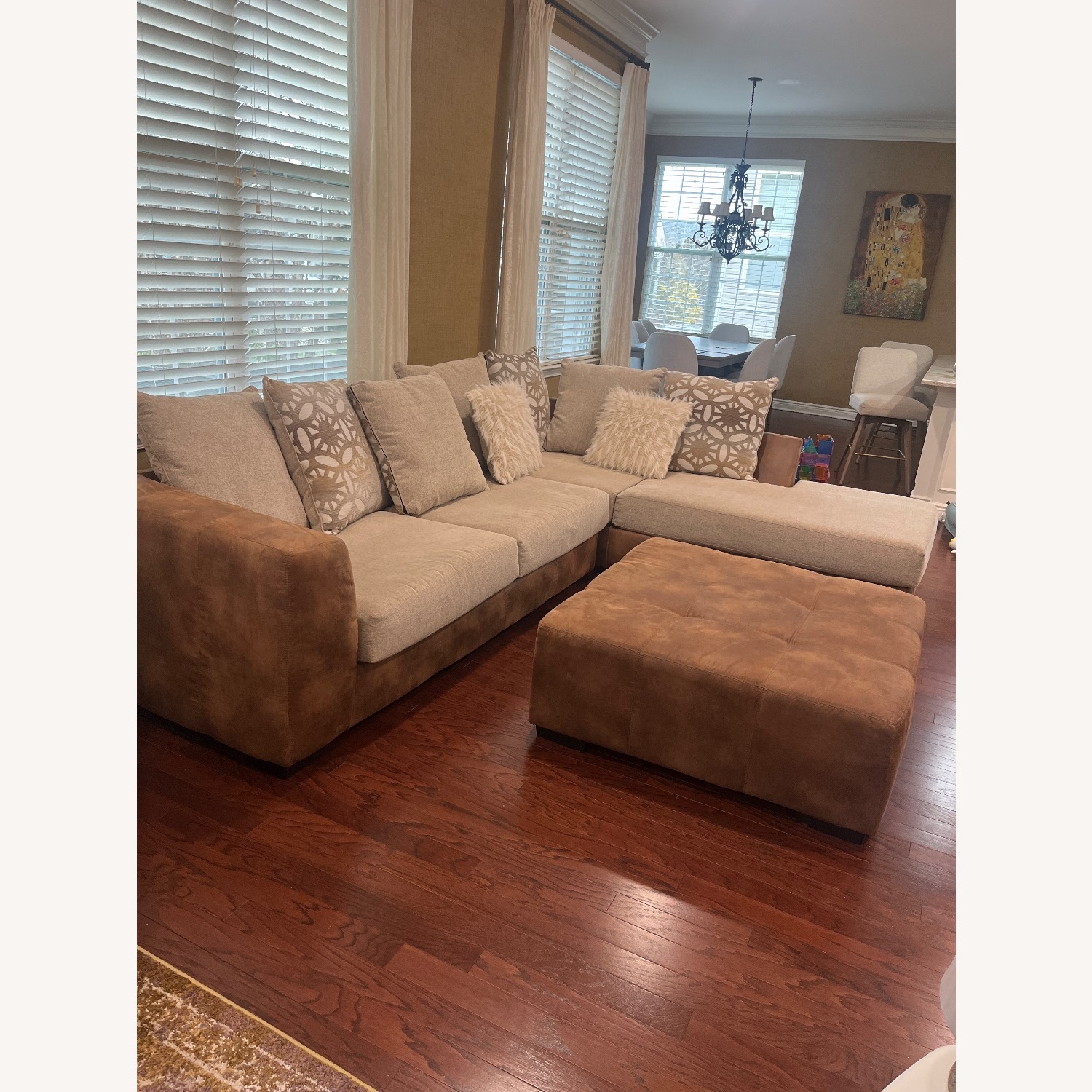 Slimline Sectional & Matching Ottoman /Table - image-6