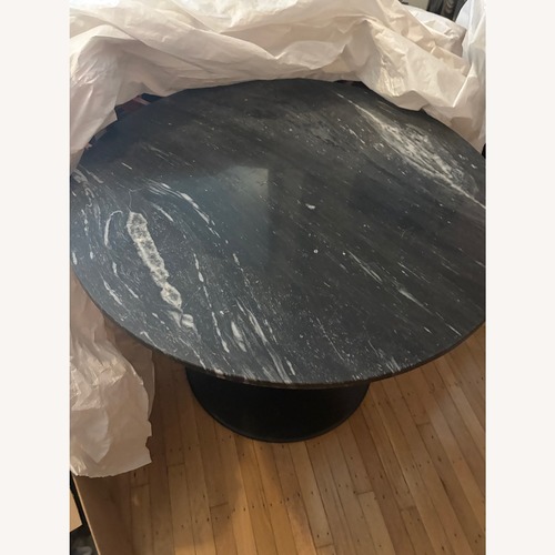 Used Round Black Marble Pedestal Dining Table – Modern for sale on AptDeco