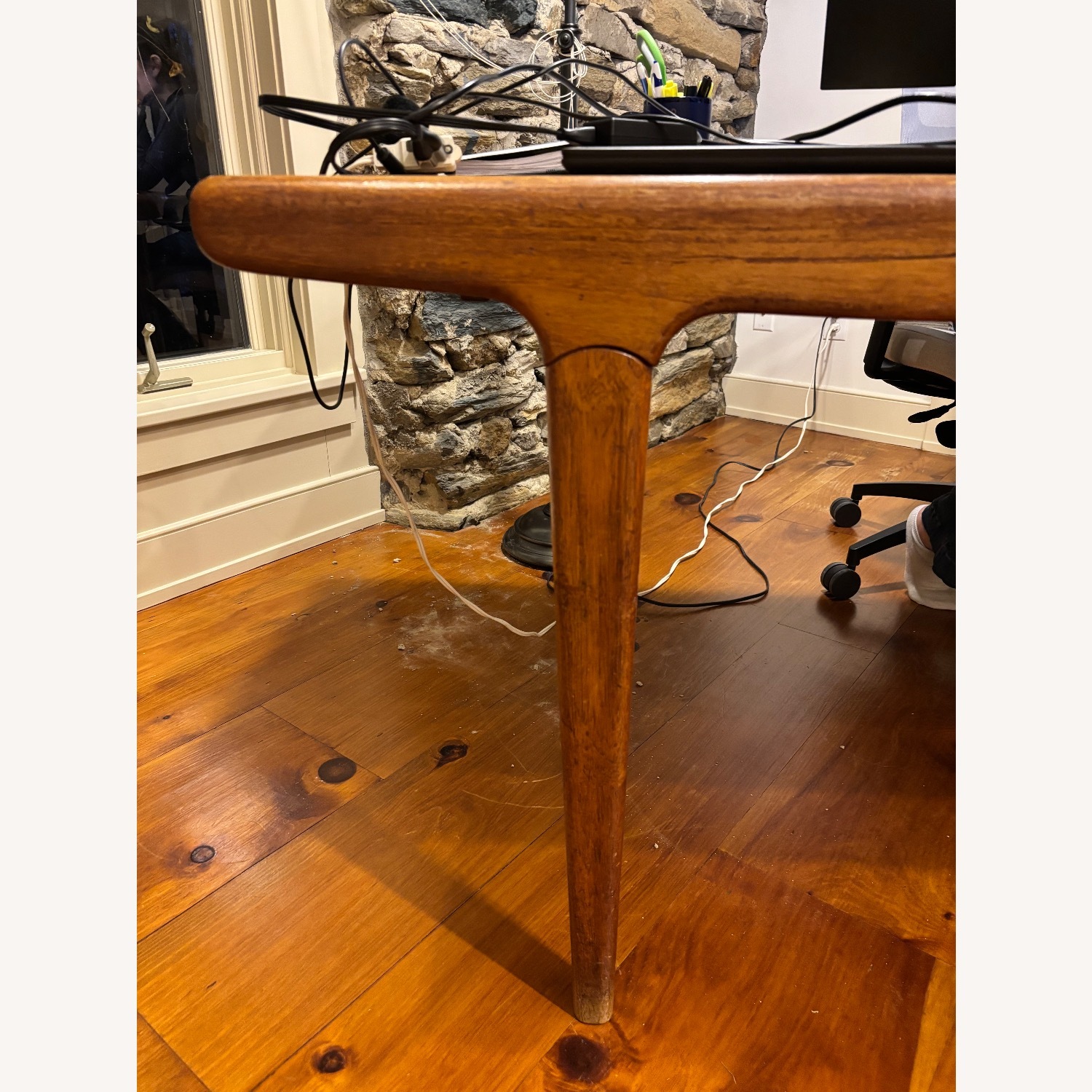 Johannes Andersen Modern Table W 2 Leaves - image-2