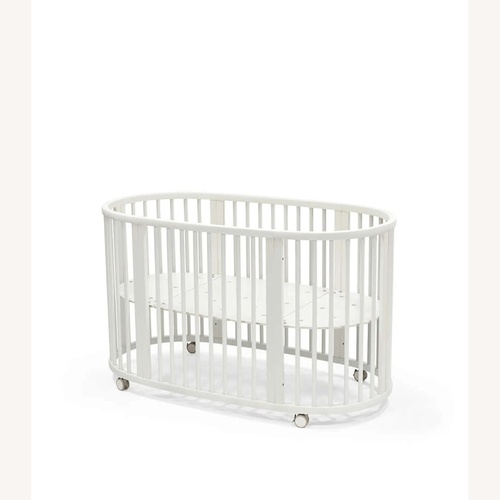 Used Stokke AS White Wood Crib for sale on AptDeco