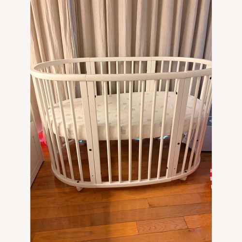 Used Stokke AS White Wood Crib for sale on AptDeco