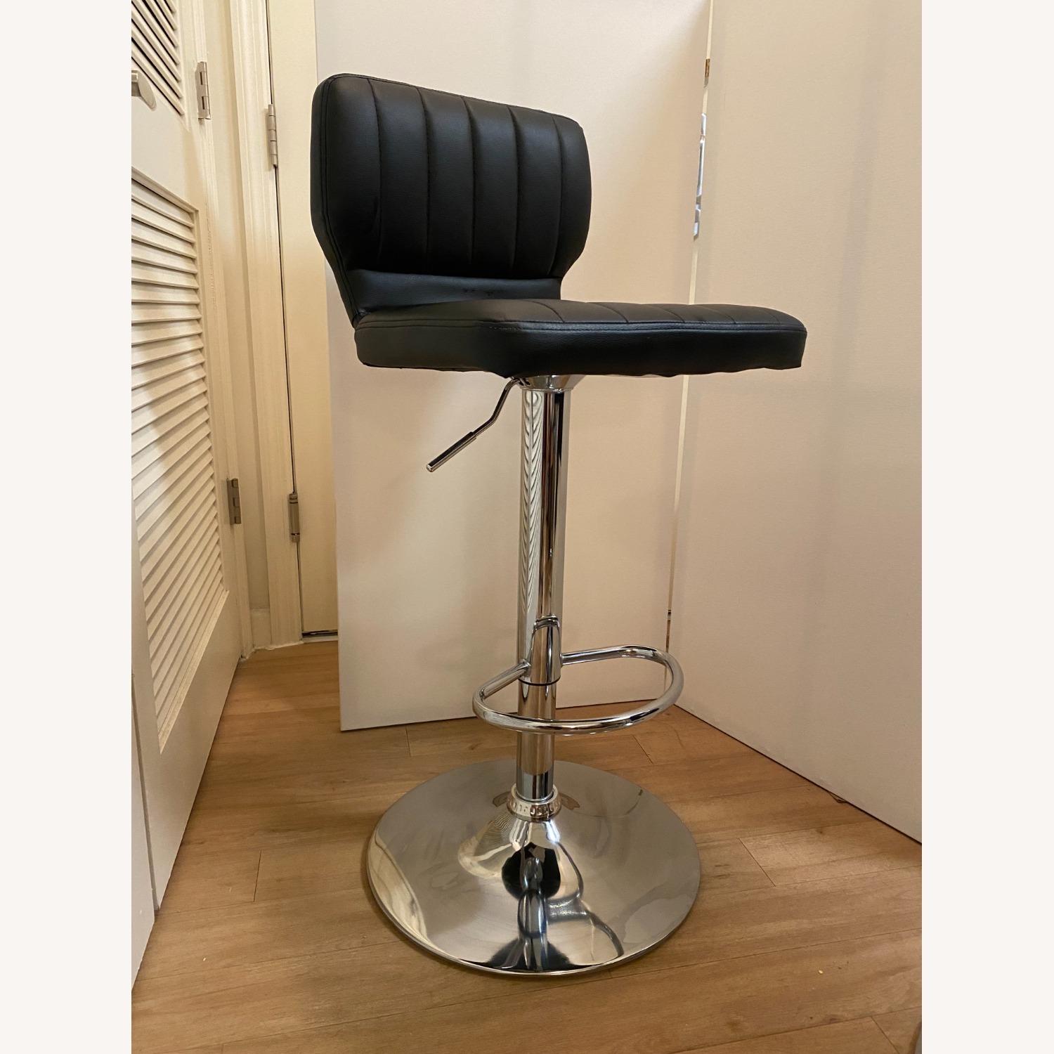 Flash Furniture Black Vinyl Stools - image-5
