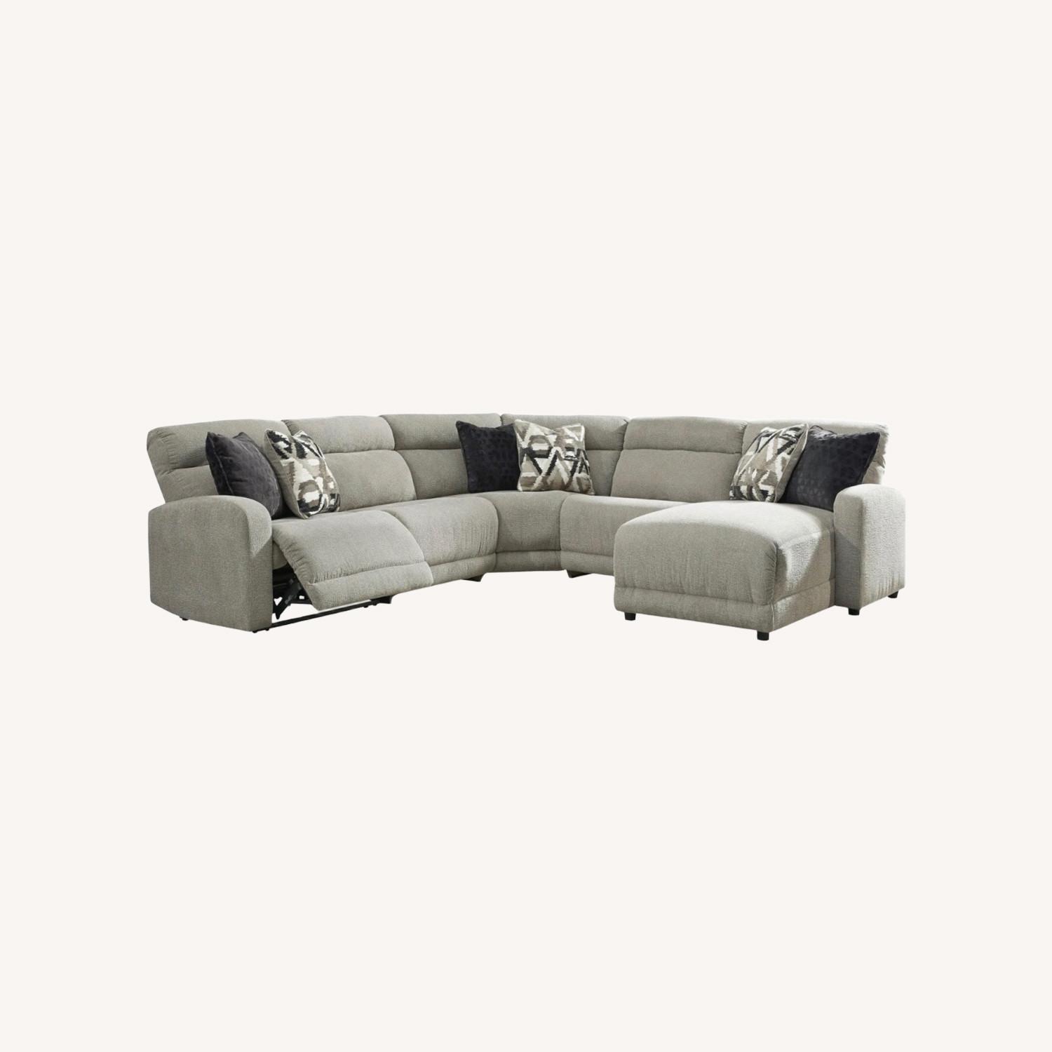 Raymour & Flanigan Light Gray Fabric 3+ Piece Sectional - image-0