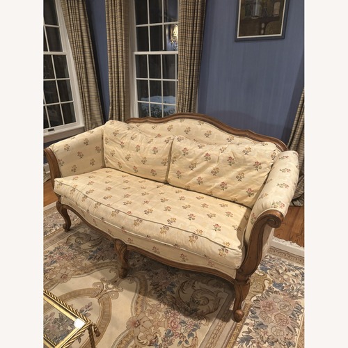 Used Vintage/Antique Finds Loveseat for sale on AptDeco