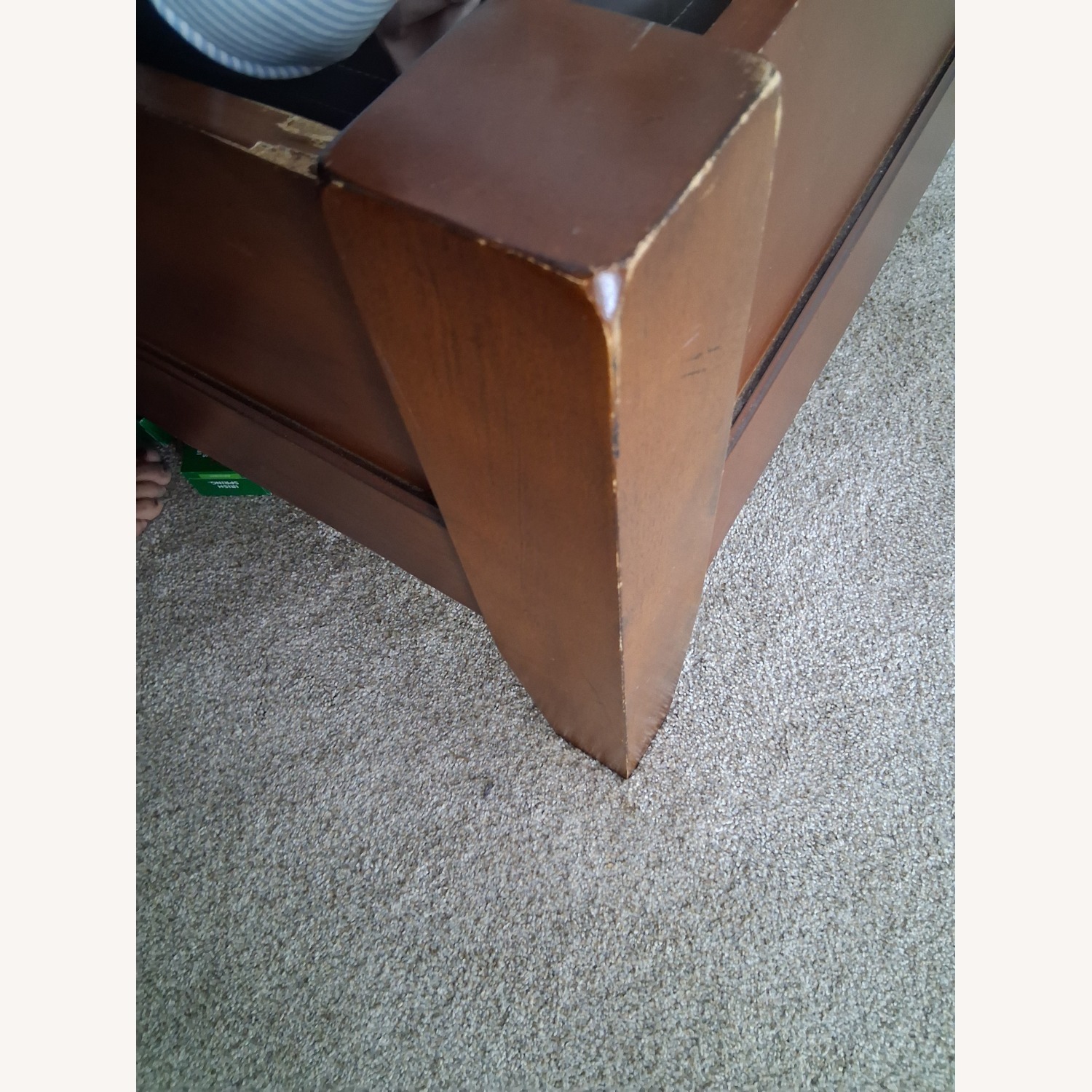 Standard Furniture Dark Brown Wood Full Bed - image-7