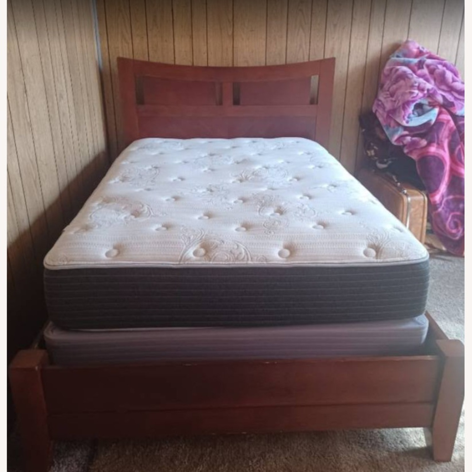 Standard Furniture Dark Brown Wood Full Bed - image-1