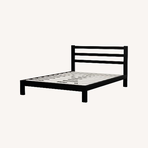 Used Wade Logan Contemporary Modern Platform Bed for sale on AptDeco