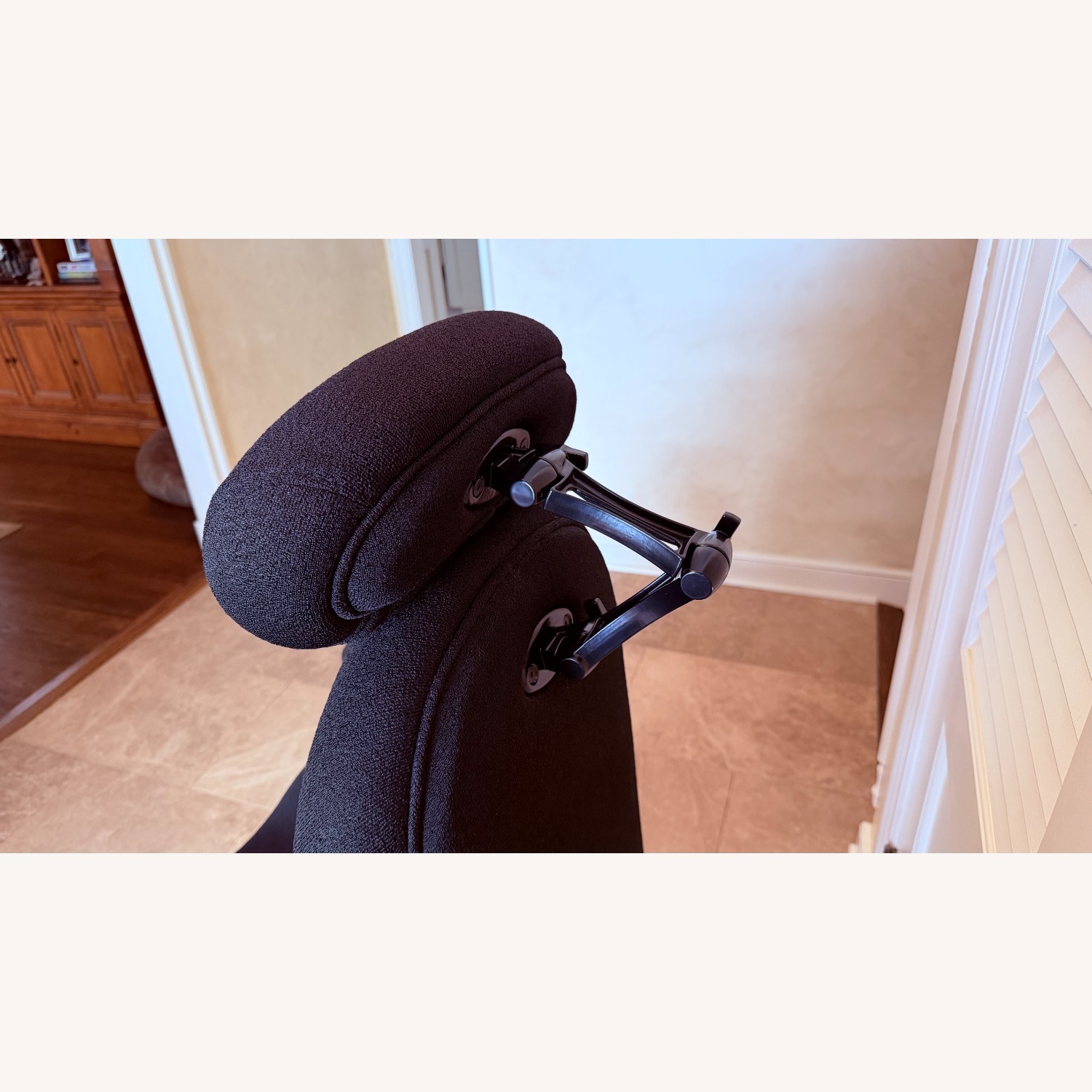 Lifeform Ergonomic Office Chair - Extra Wide Seat - image-10