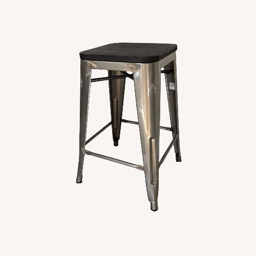 Used Metal Stools for sale on AptDeco