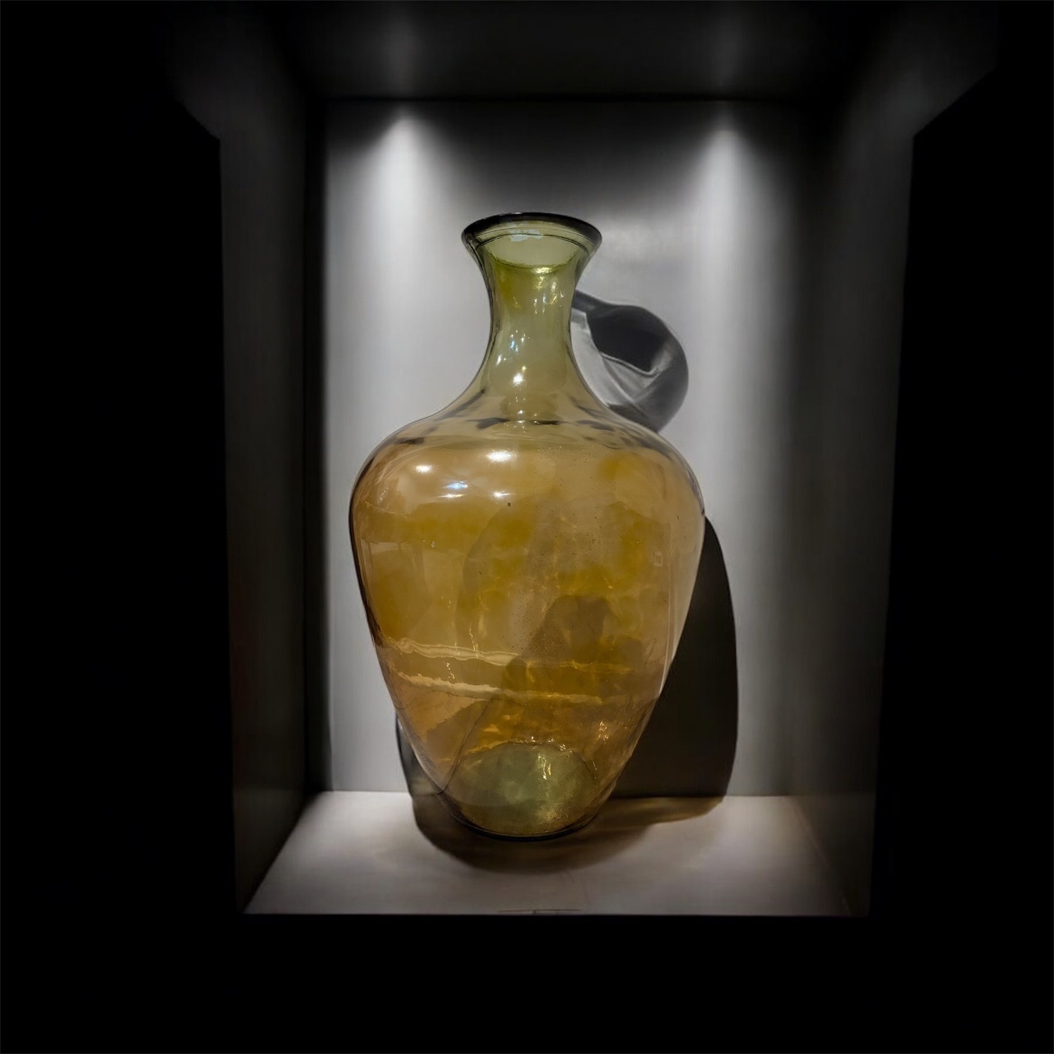 Vintage/Antique Dark Brown Glass Décor - image-1