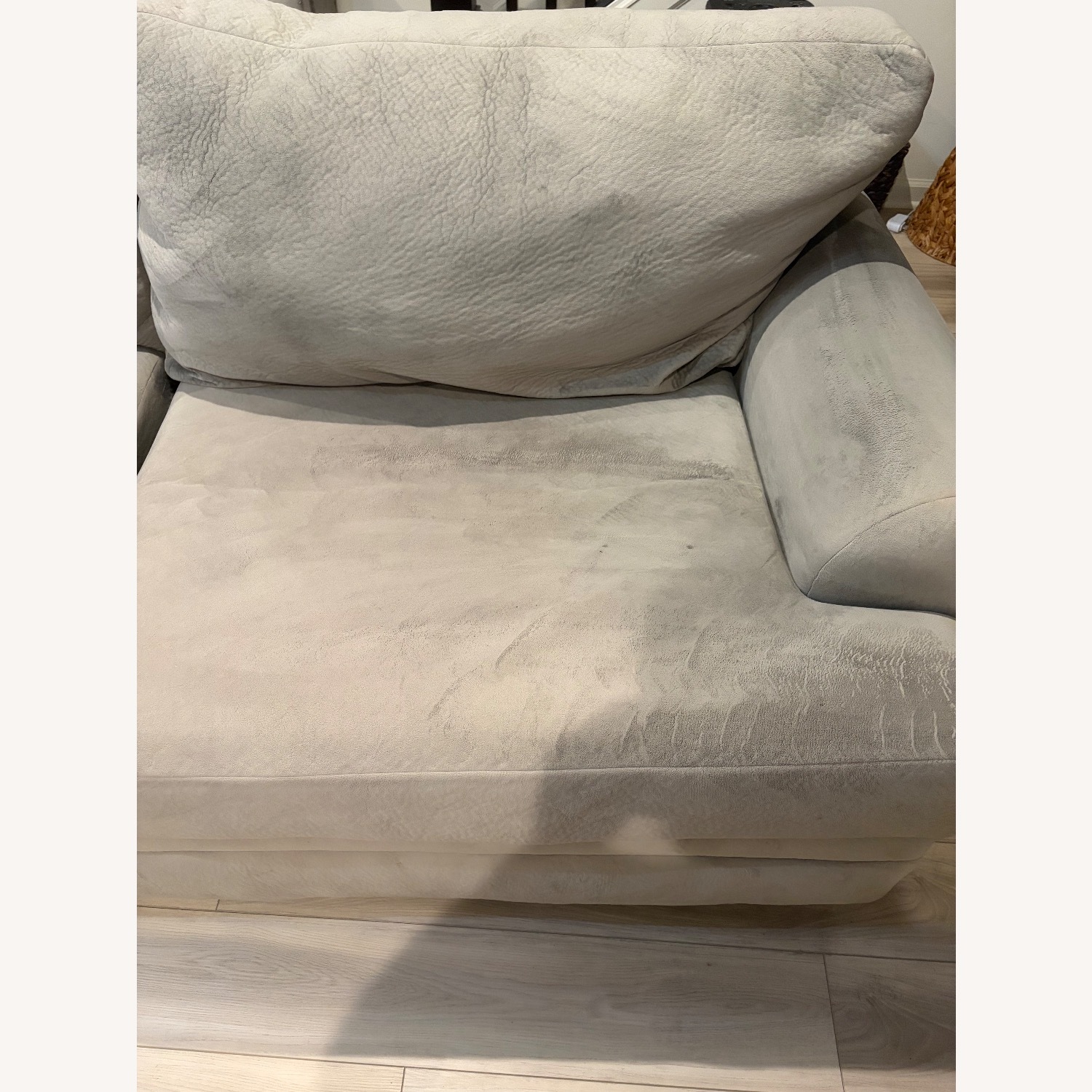 Super Large Super comfortable & Sturdy Sofa - image-5