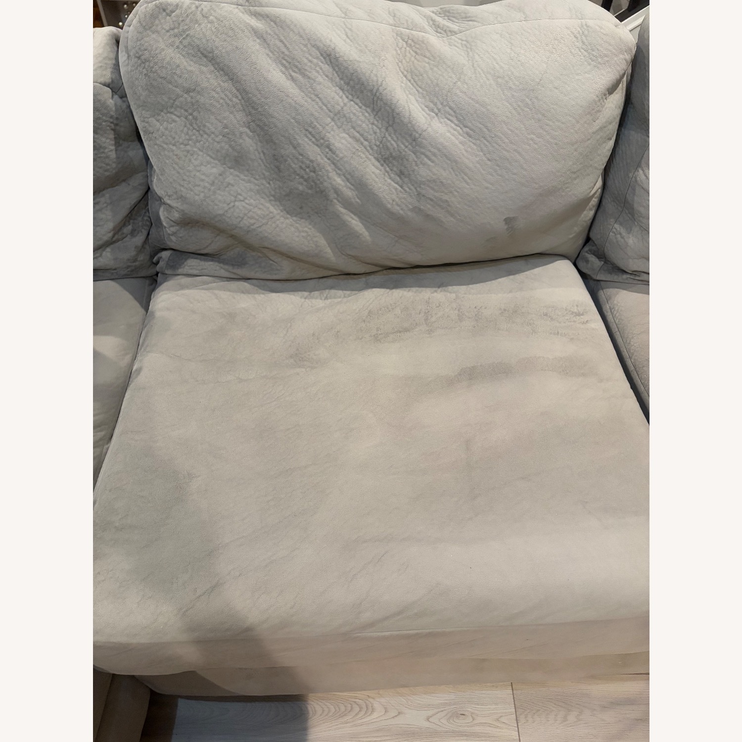 Super Large Super comfortable & Sturdy Sofa - image-6