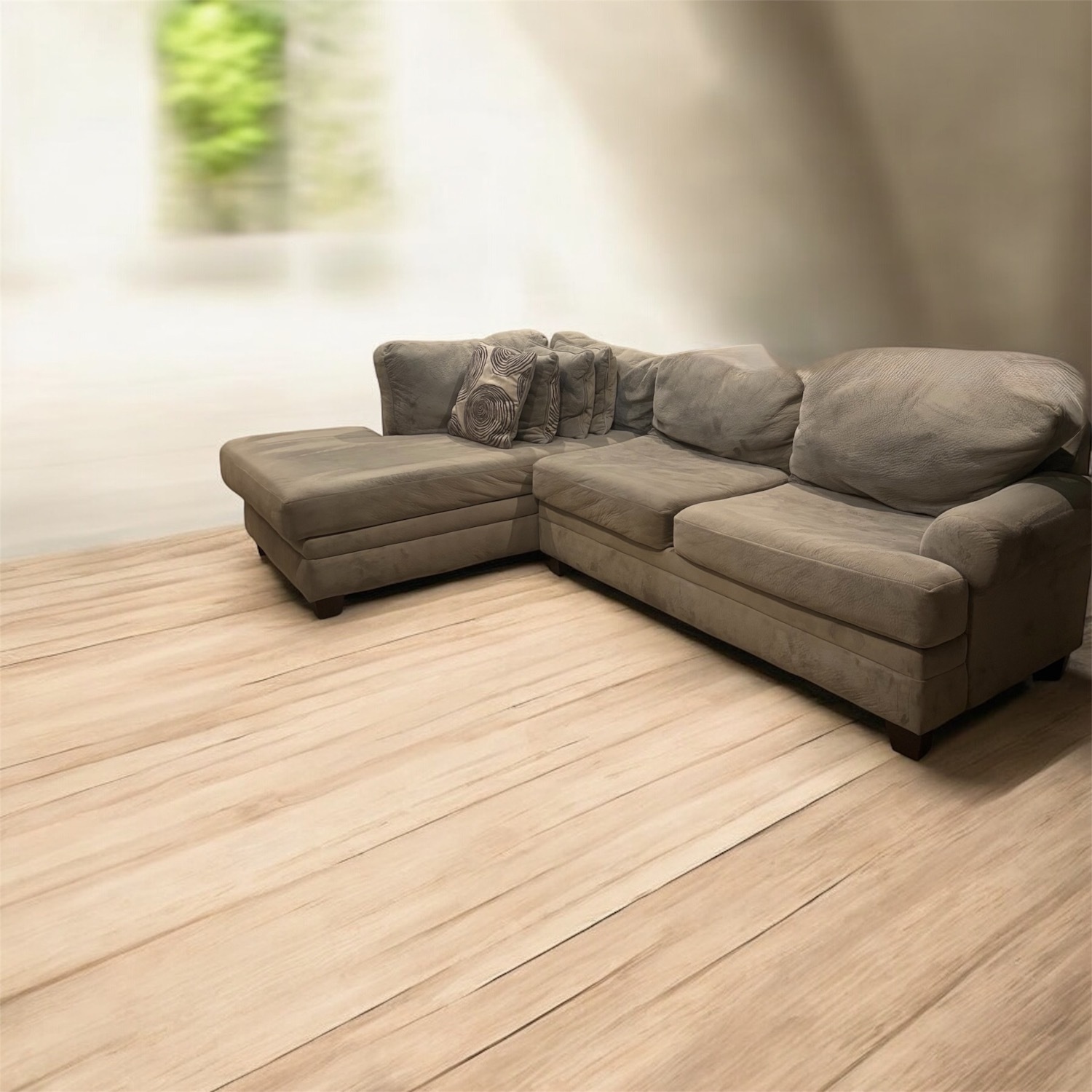 Super Large Super comfortable & Sturdy Sofa - image-3