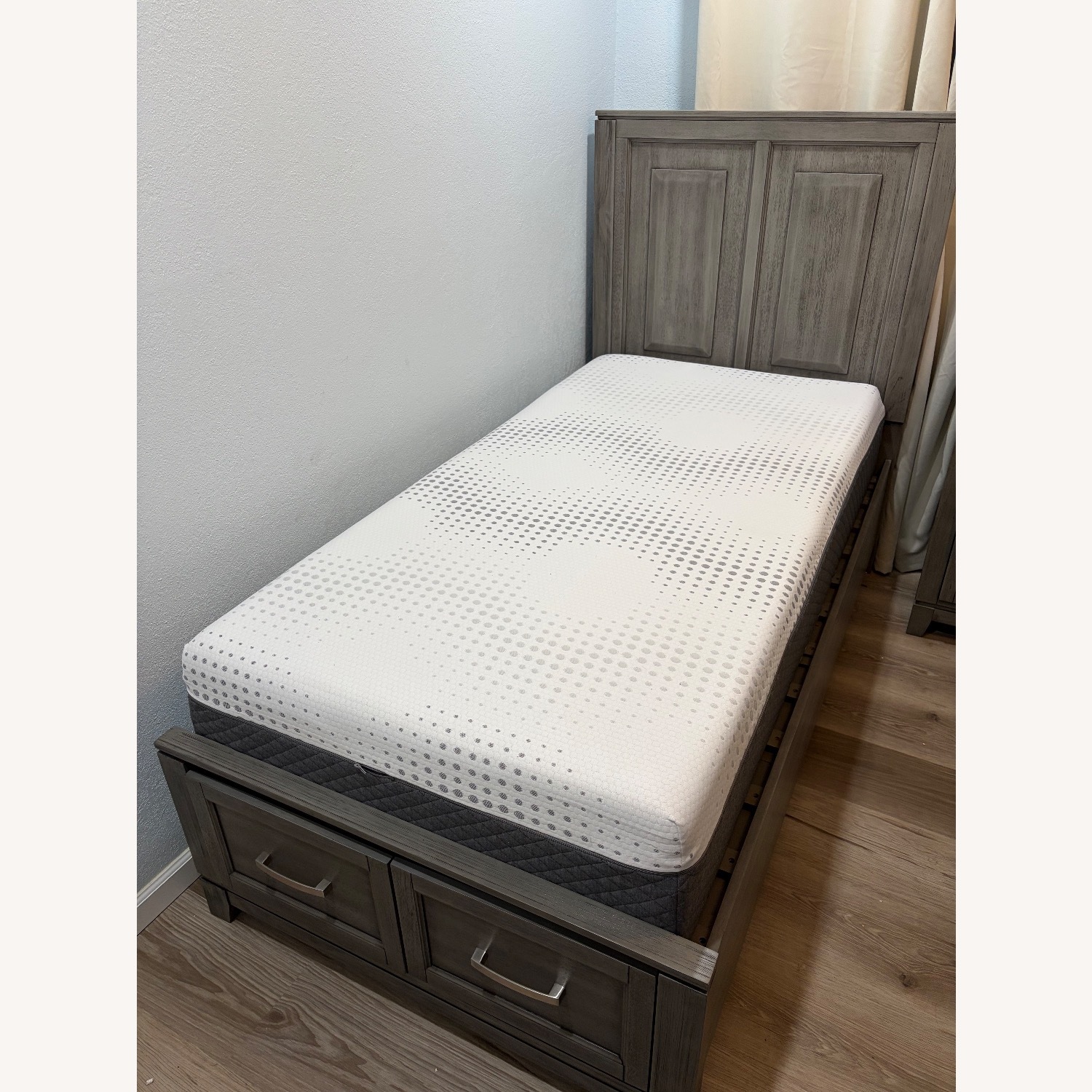 Twin Bed With Footboard Storage - image-2