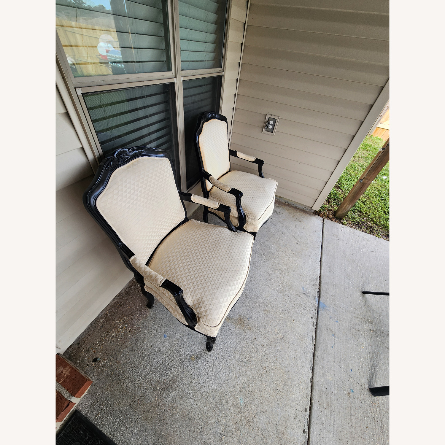 Walter E. Smithe Armchair French Louis XV Style - image-1