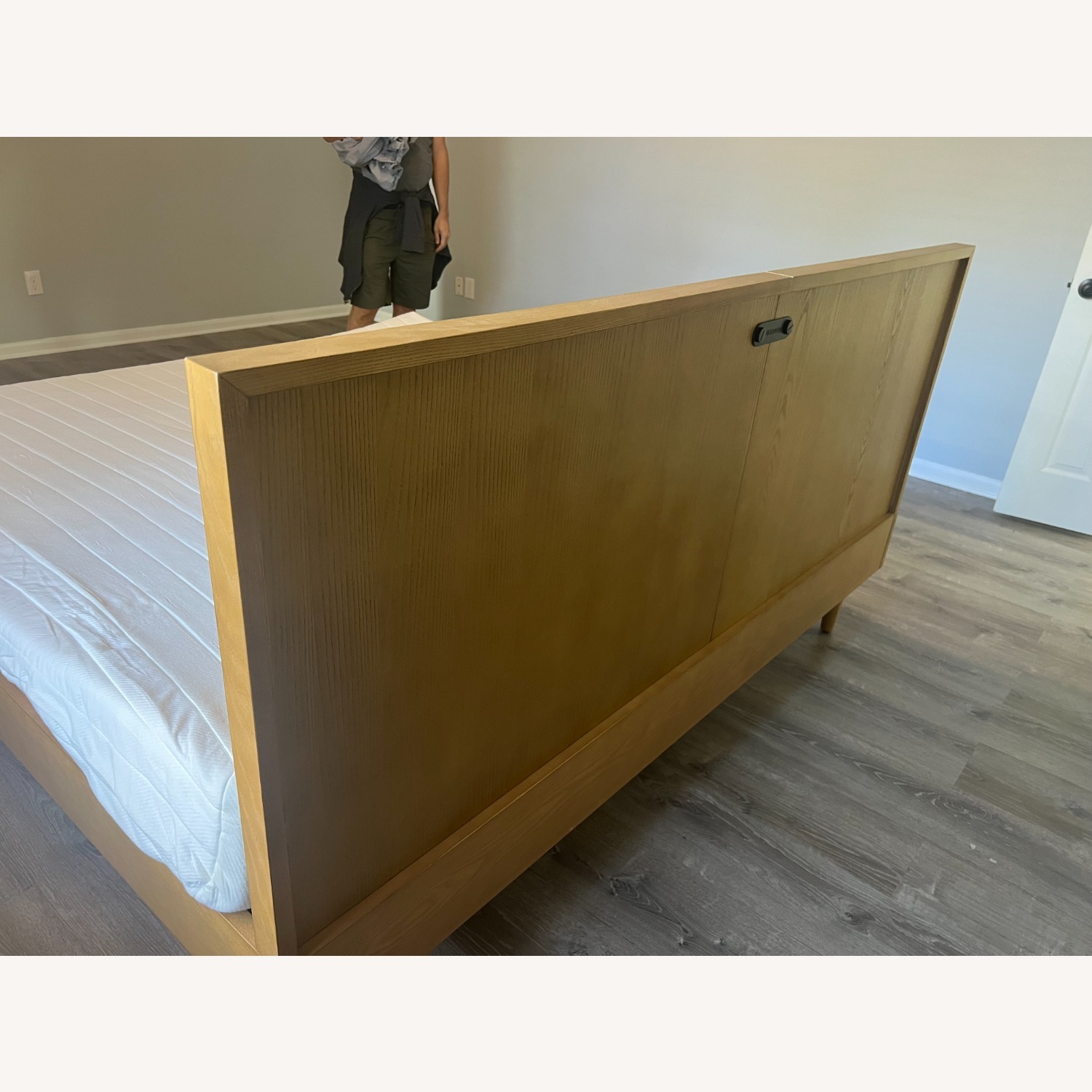 Burrow Chorus King Bed Oak - image-4