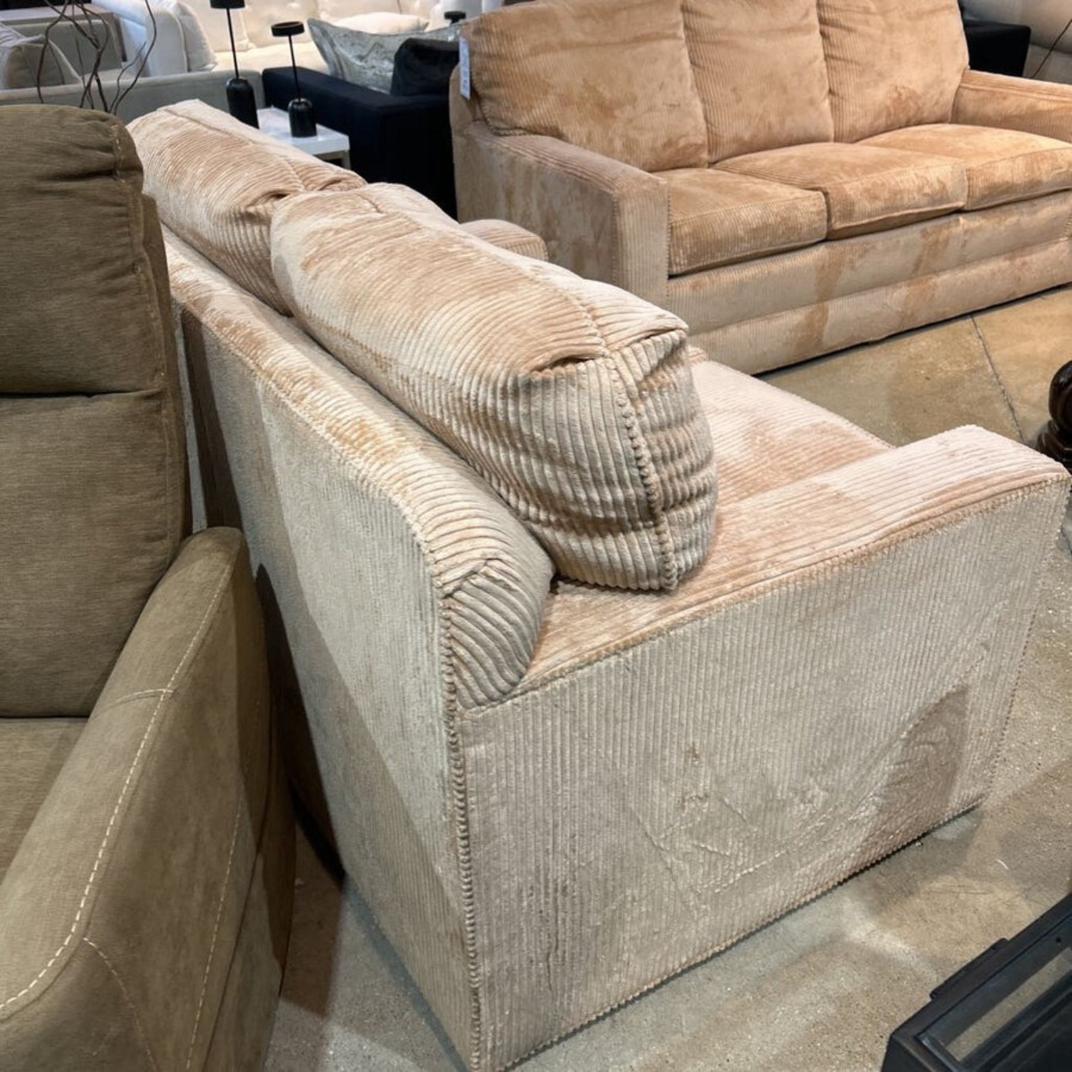 Walter E. Smithe Bannister 2-Seat Loveseat - image-3