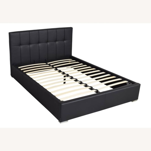 Used Modani Casa Storage Queen Bed - Hydraulic Lift for sale on AptDeco