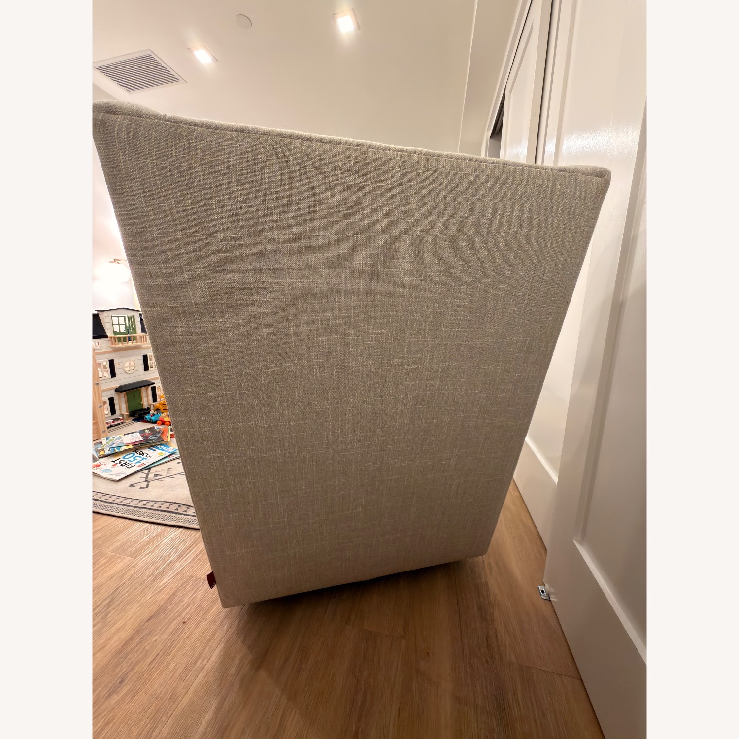 Monte Design Light Gray Fabric Nursing Chair - image-4