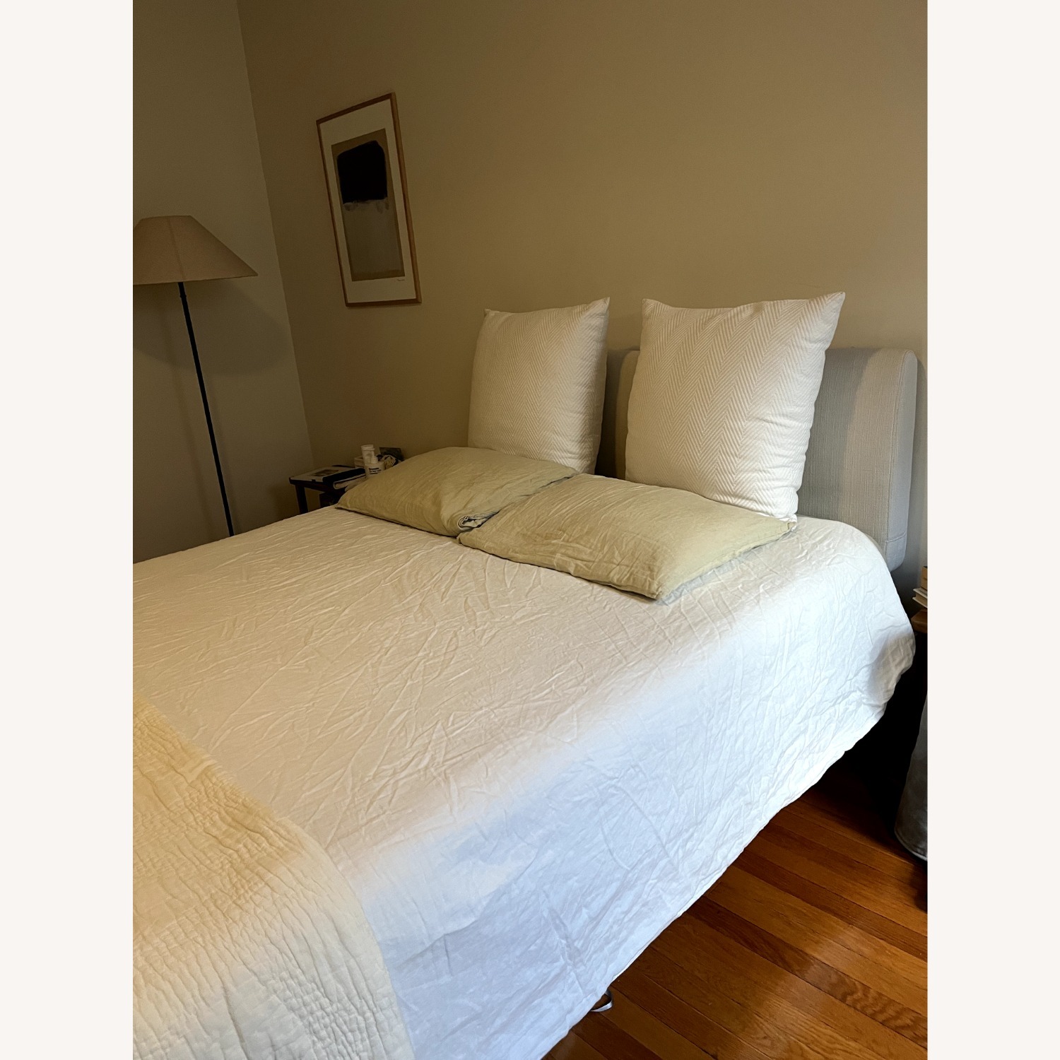 Thuma Classic Queen Bed with Boucle Pillow-board - image-6