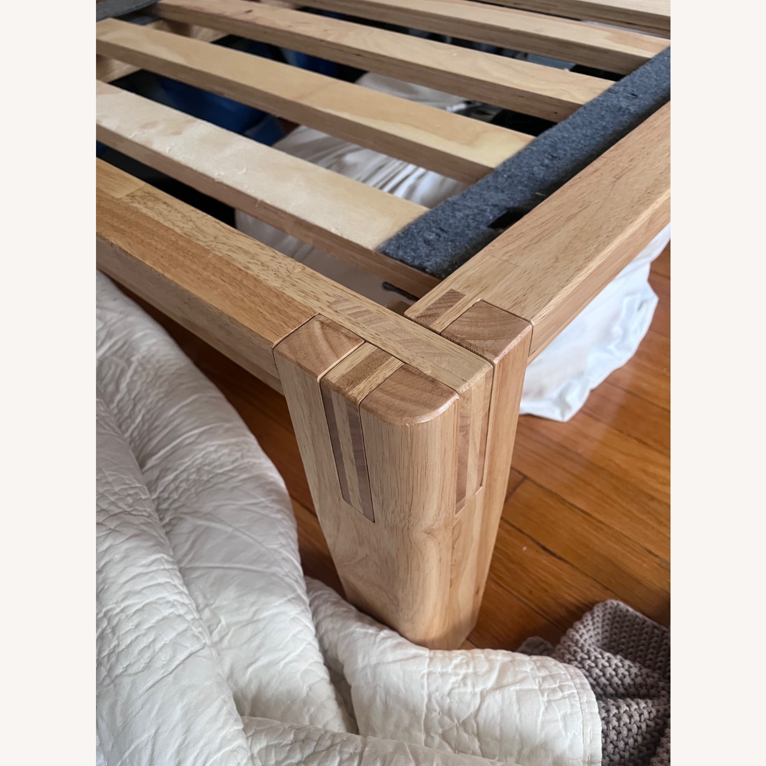 Thuma Classic Queen Bed with Boucle Pillow-board - image-2