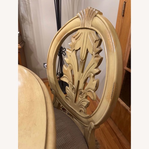 Used Light Brown Dining Sets for sale on AptDeco