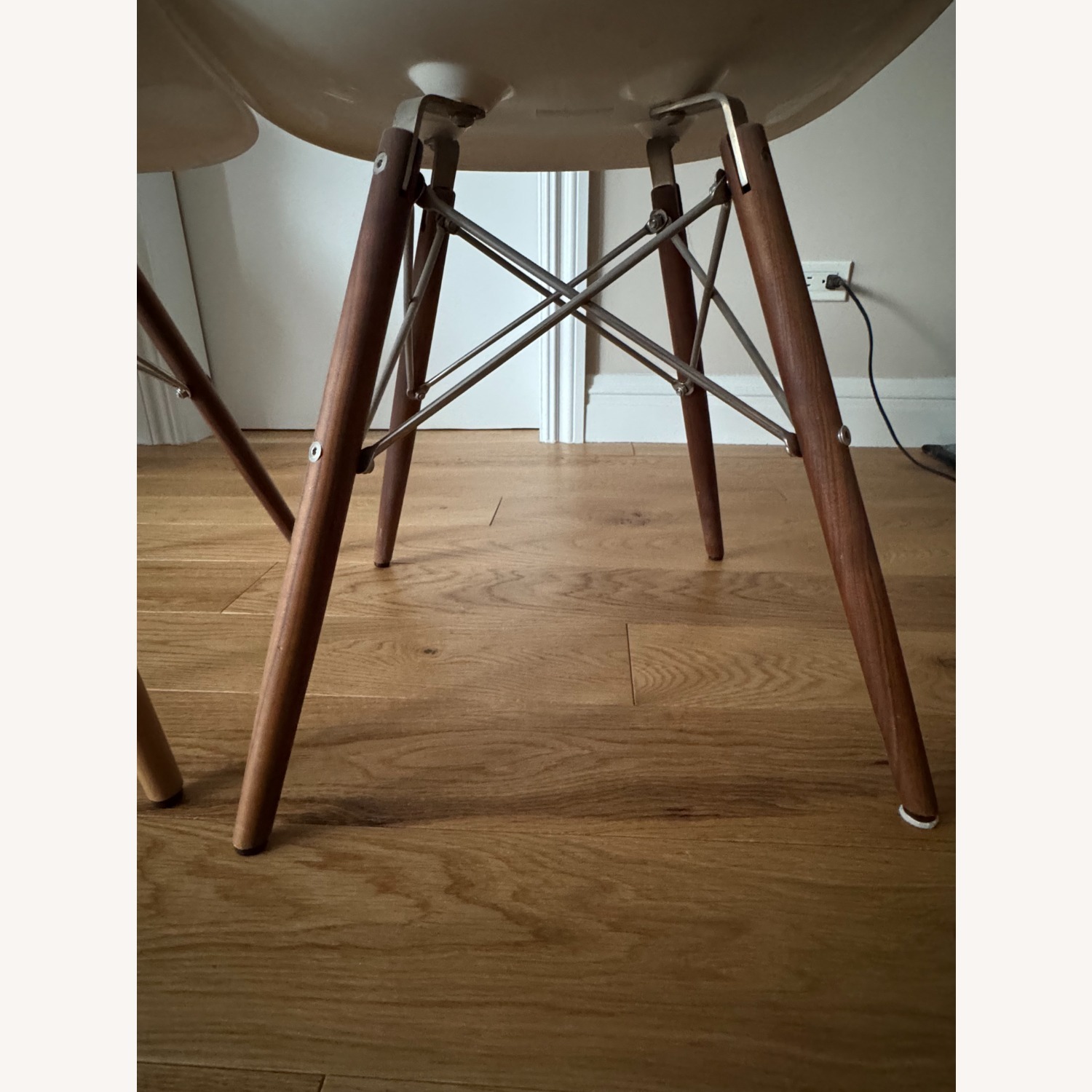 Sit Down New York Lorena White Dining Chairs - image-4