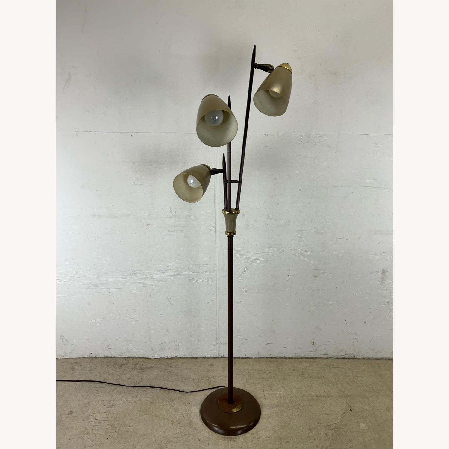 Mid Century Modern Floor Lamp with Brass Accents - image-9