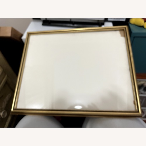 Used Vintage/Antique Frame for sale on AptDeco