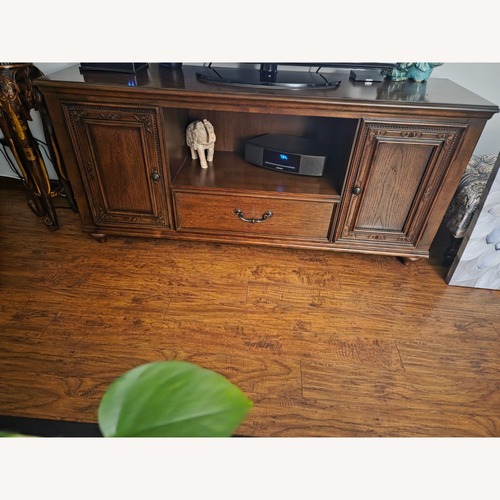 Used Raymour & Flanigan Media Storage for sale on AptDeco