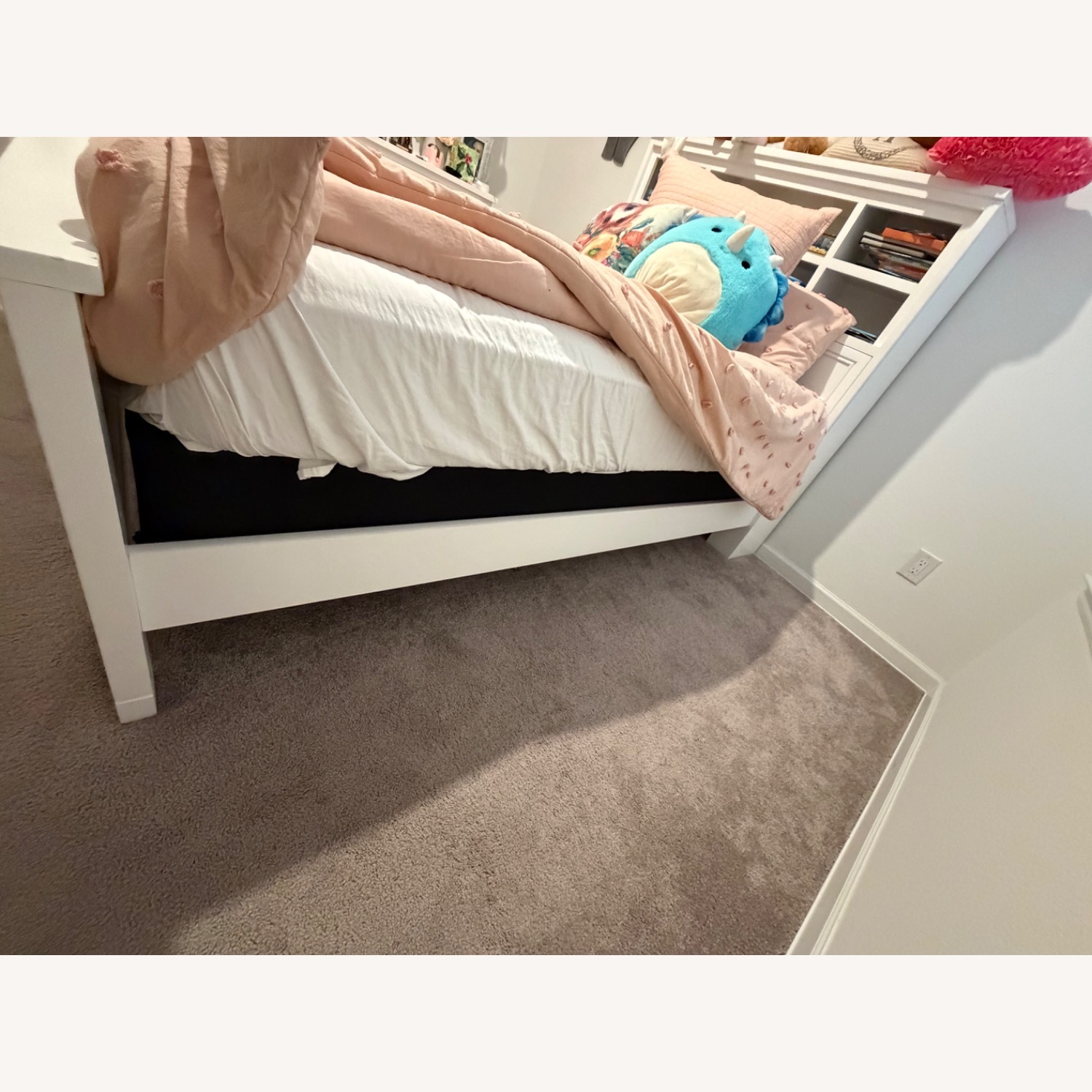 Rooms To Go White Wood Headboard - image-2