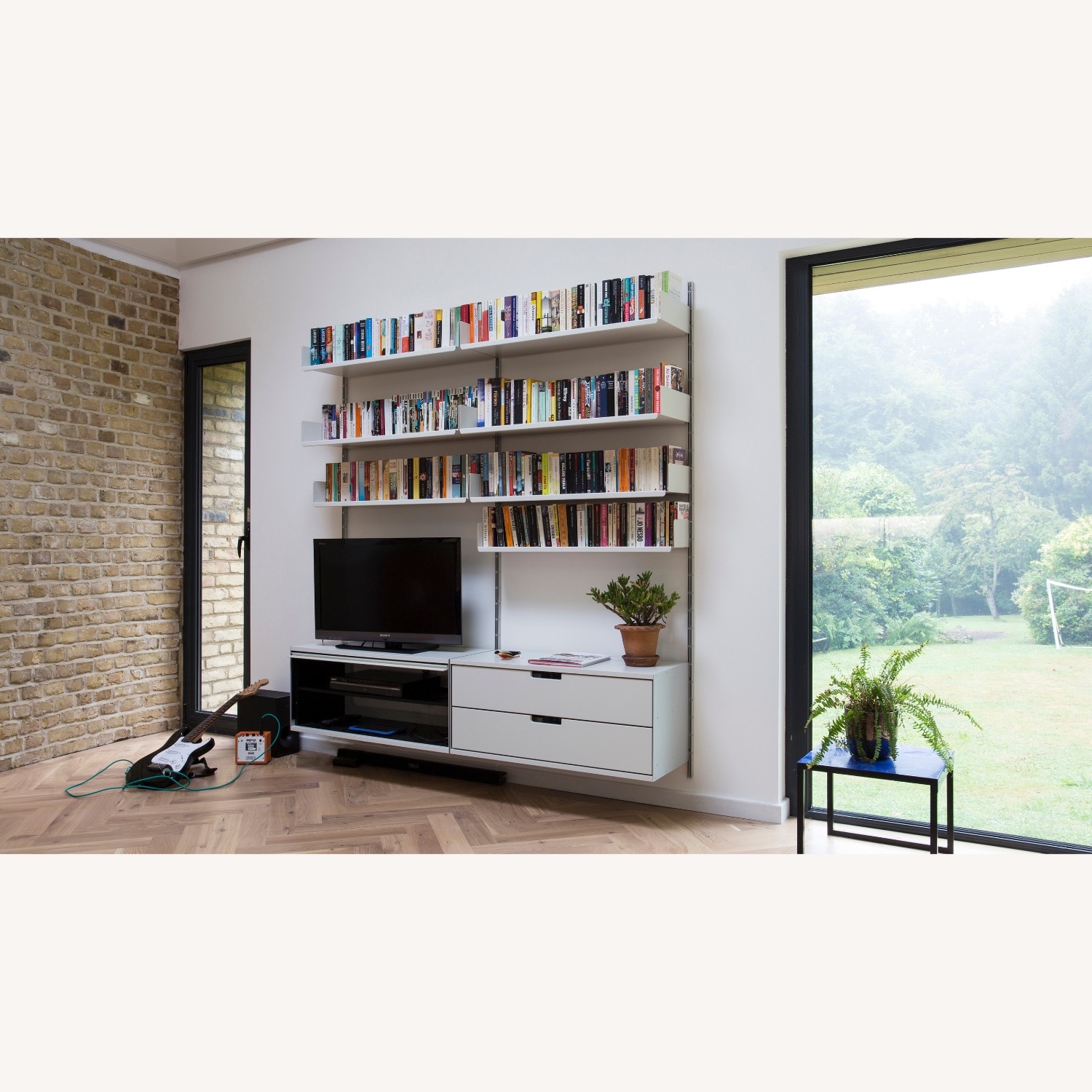 Vitsoe 606 Modular Shelving System by Dieter Rams - image-5