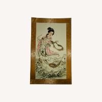 Geisha Scroll With Gold Lining 