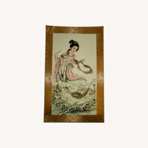 Used Geisha Scroll With Gold Lining for sale on AptDeco